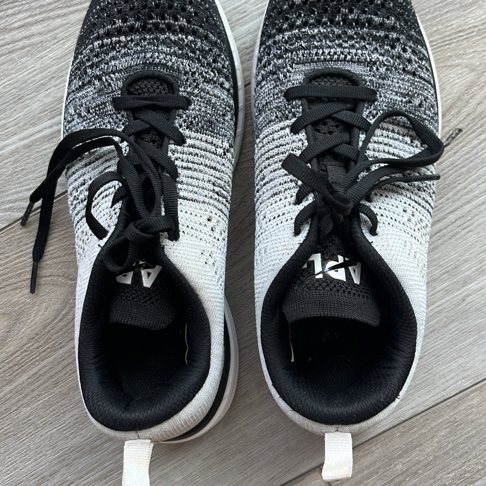 Lululemon Gradient Black and White Sneakers